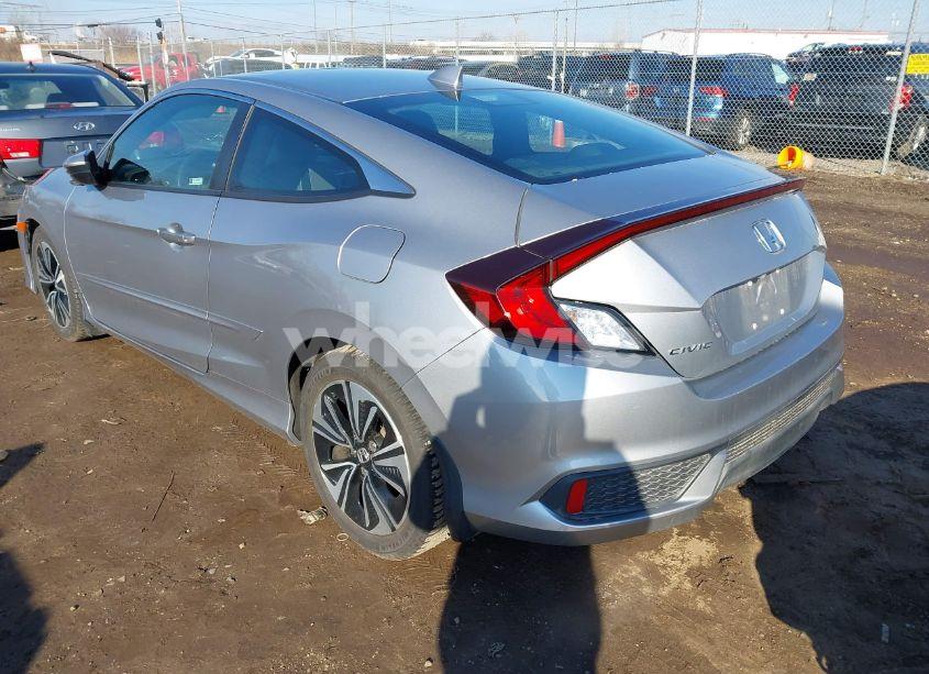 Photo 3 of 2018 Honda Civic EX-L (VIN 2HGFC3B79JH357124)