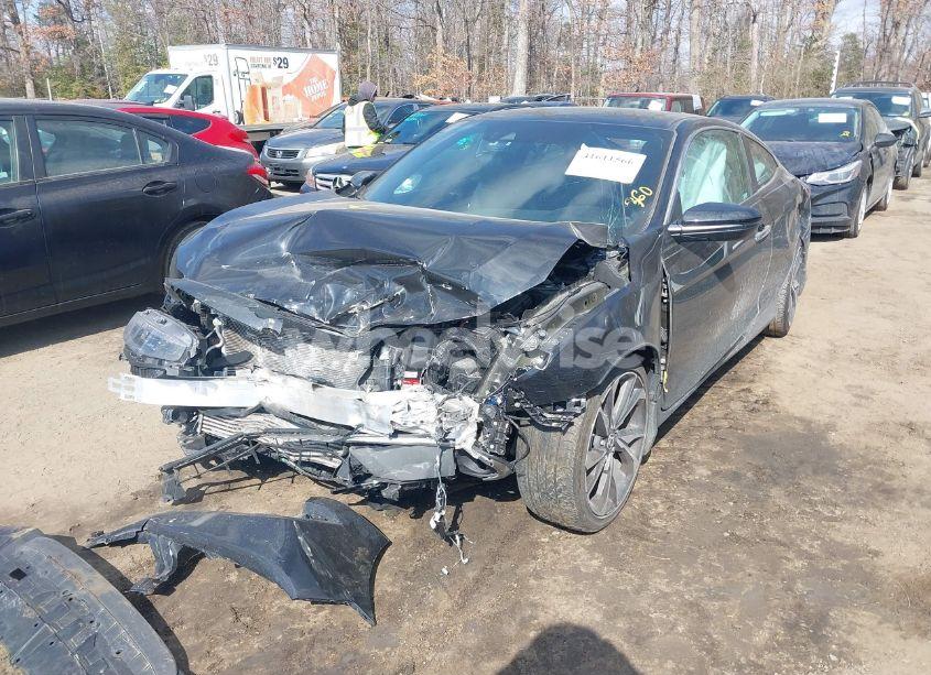 Photo 2 of 2020 Honda Civic TOURING (VIN 2HGFC3B90LH350079)