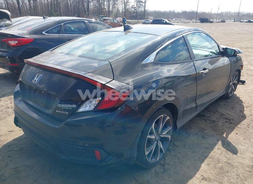 Photo 4 of 2020 Honda Civic TOURING (VIN 2HGFC3B90LH350079)