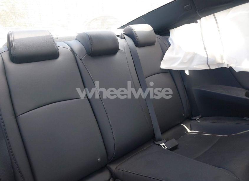 Photo 8 of 2020 Honda Civic TOURING (VIN 2HGFC3B90LH350079)