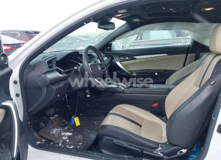 Photo 5 of 2016 Honda Civic TOURING (VIN 2HGFC3B91GH351389)