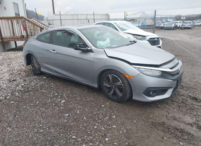 2018 Honda Civic TOURING (VIN 2HGFC3B92JH354860) main photo