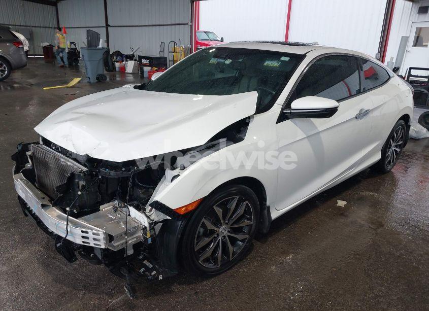 Photo 2 of 2017 Honda Civic TOURING (VIN 2HGFC3B95HH353910)