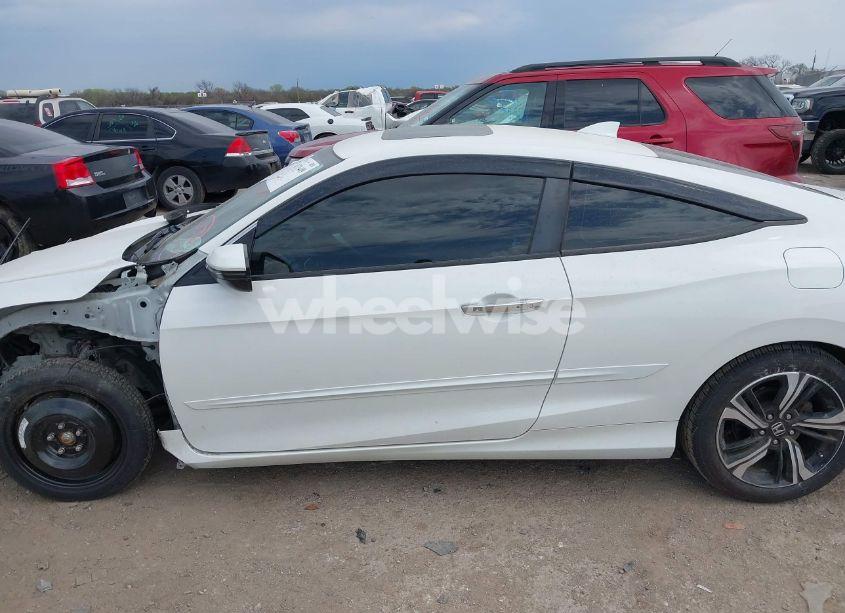 Photo 14 of 2017 Honda Civic TOURING (VIN 2HGFC3B96HH353835)