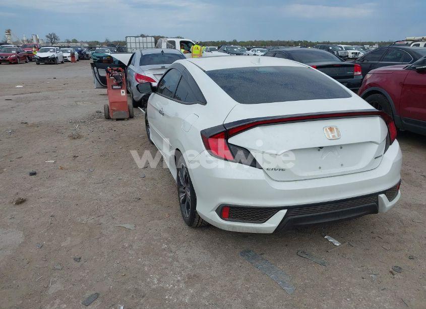 Photo 3 of 2017 Honda Civic TOURING (VIN 2HGFC3B96HH353835)