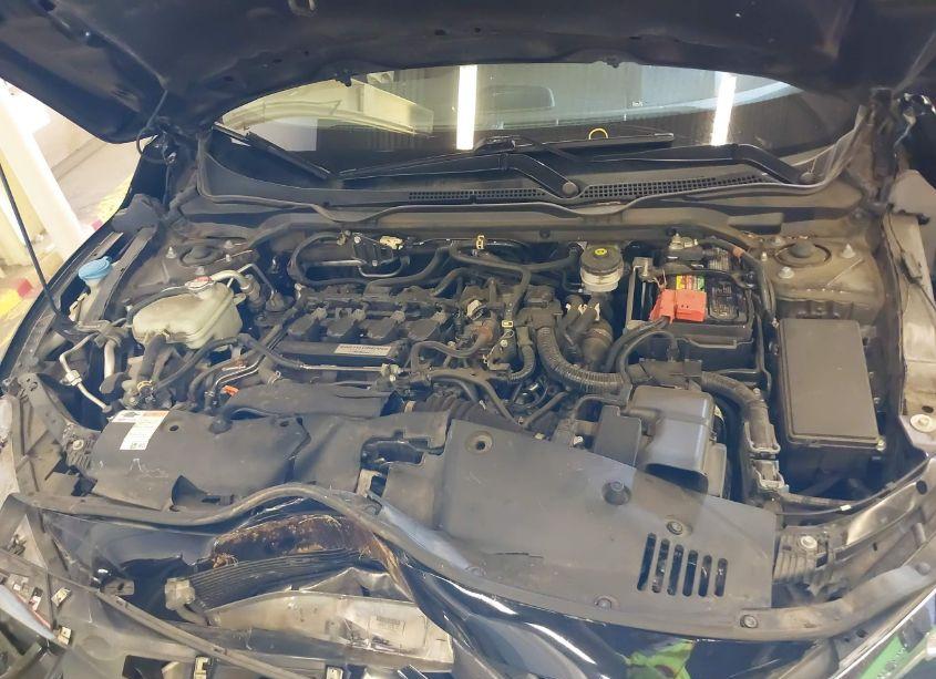 Photo 10 of 2018 Honda Civic TOURING (VIN 2HGFC3B96JH350312)