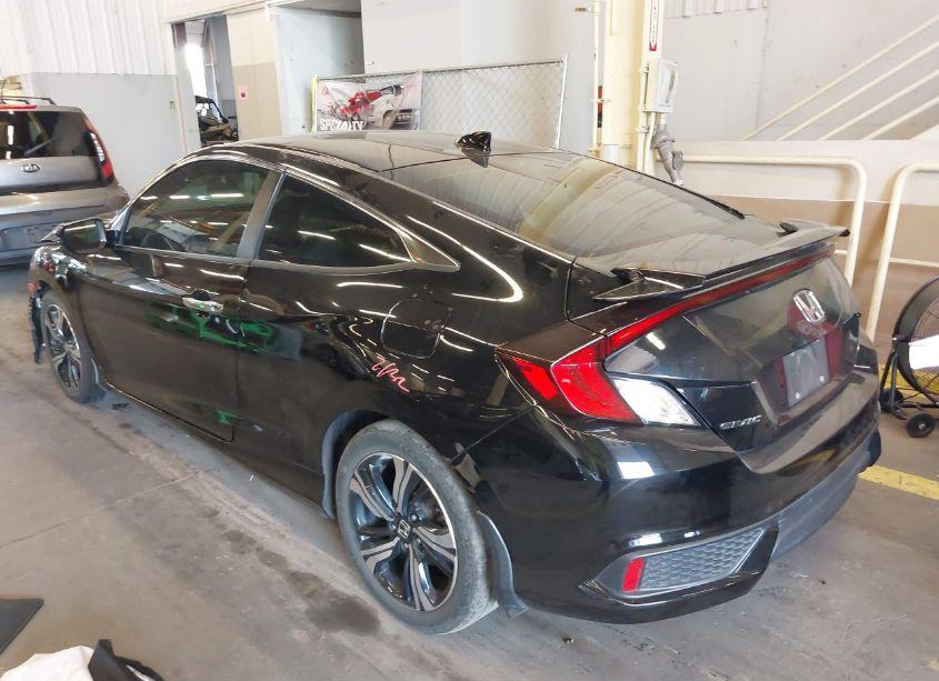 Photo 3 of 2018 Honda Civic TOURING (VIN 2HGFC3B96JH350312)
