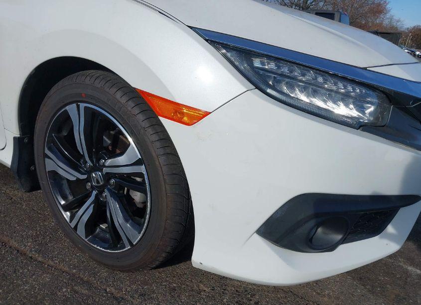 Photo 6 of 2017 Honda Civic TOURING (VIN 2HGFC3B97HH357408)