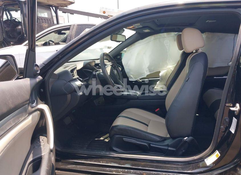 Photo 5 of 2017 Honda Civic TOURING (VIN 2HGFC3B99HH352162)