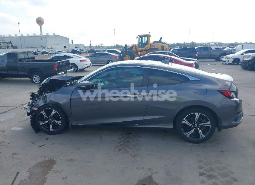 Photo 15 of 2018 Honda Civic TOURING (VIN 2HGFC3B9XJH356050)