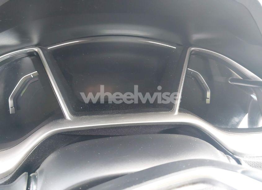 Photo 16 of 2018 Honda Civic TOURING (VIN 2HGFC3B9XJH356050)