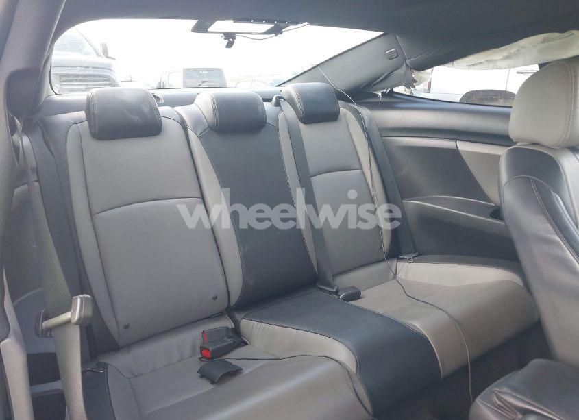 Photo 8 of 2018 Honda Civic TOURING (VIN 2HGFC3B9XJH356050)