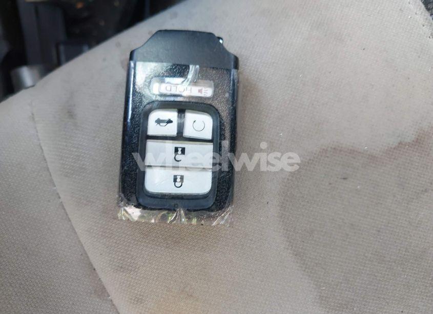 Photo 11 of 2018 Honda Civic LX-P (VIN 2HGFC4B01JH302675)