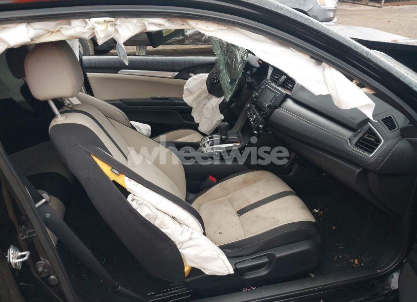 Photo 5 of 2018 Honda Civic LX-P (VIN 2HGFC4B01JH302675)