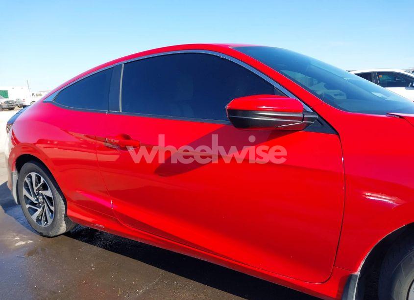 Photo 13 of 2018 Honda Civic LX-P (VIN 2HGFC4B01JH306984)