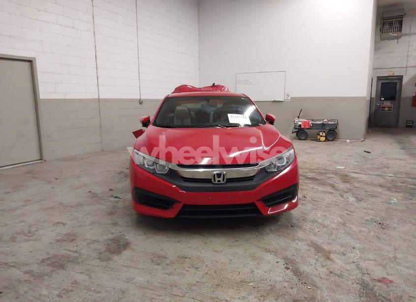 Photo 13 of 2018 Honda Civic LX-P (VIN 2HGFC4B02JH303883)