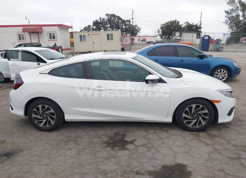 Photo 13 of 2018 Honda Civic LX-P (VIN 2HGFC4B09JH300995)