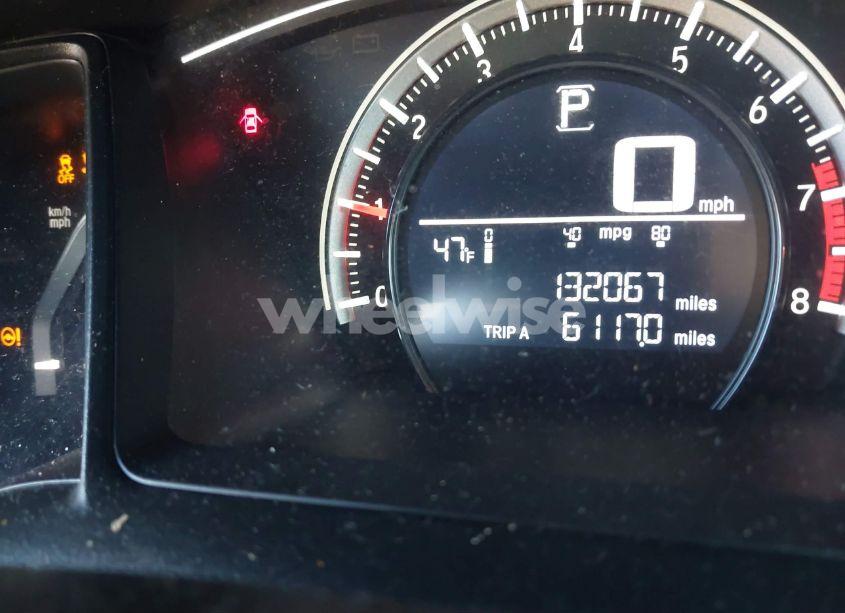 Photo 15 of 2018 Honda Civic LX-P (VIN 2HGFC4B09JH301497)