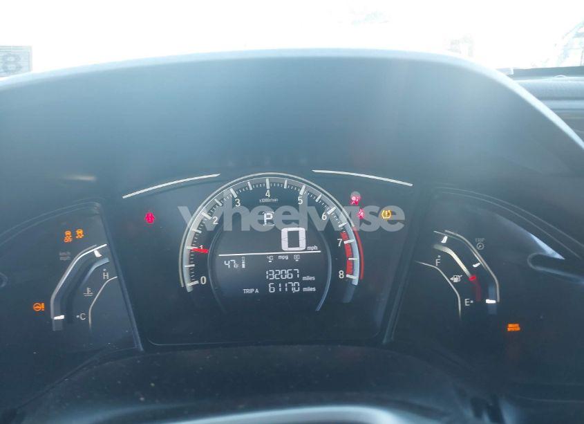 Photo 7 of 2018 Honda Civic LX-P (VIN 2HGFC4B09JH301497)