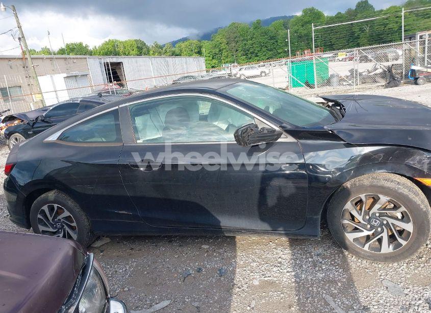 Photo 13 of 2017 Honda Civic LX (VIN 2HGFC4B50HH308599)