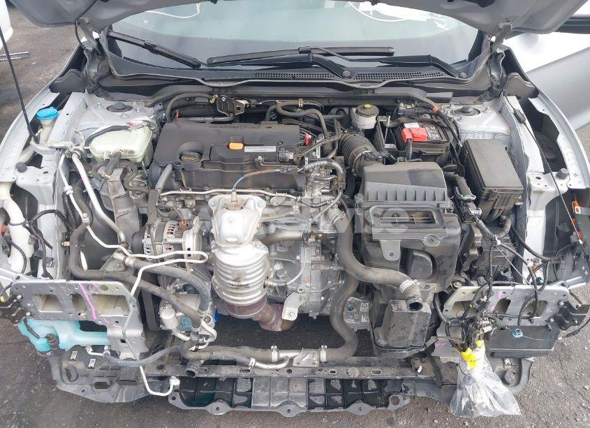 Photo 10 of 2018 Honda Civic LX (VIN 2HGFC4B50JH300850)