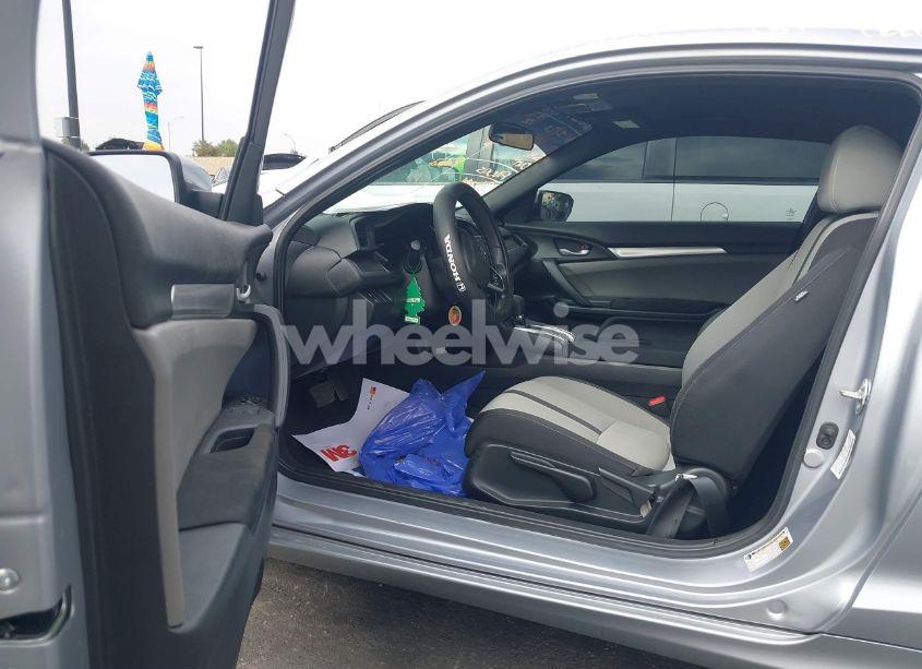 Photo 5 of 2018 Honda Civic LX (VIN 2HGFC4B50JH300850)