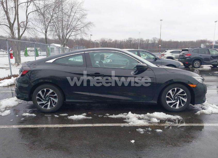 Photo 13 of 2018 Honda Civic LX (VIN 2HGFC4B50JH306437)