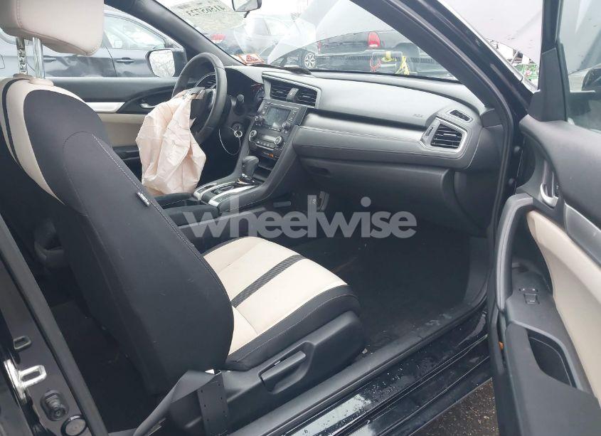 Photo 5 of 2018 Honda Civic LX (VIN 2HGFC4B50JH306437)