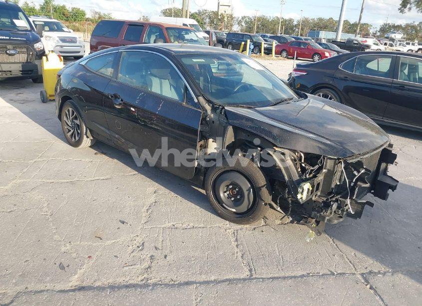 2017 Honda Civic LX (VIN 2HGFC4B51HH307848) main photo