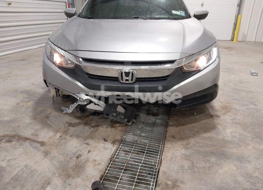 Photo 6 of 2017 Honda Civic LX (VIN 2HGFC4B59HH308939)