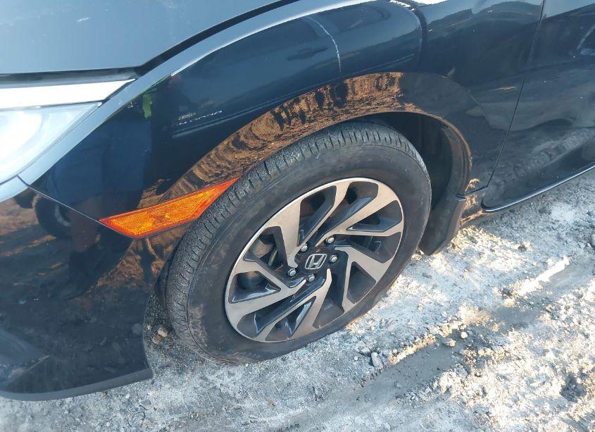 Photo 6 of 2018 Honda Civic LX (VIN 2HGFC4B59JH304900)