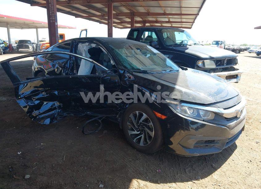 2017 Honda Civic LX (VIN 2HGFC4B5XHH303474) main photo