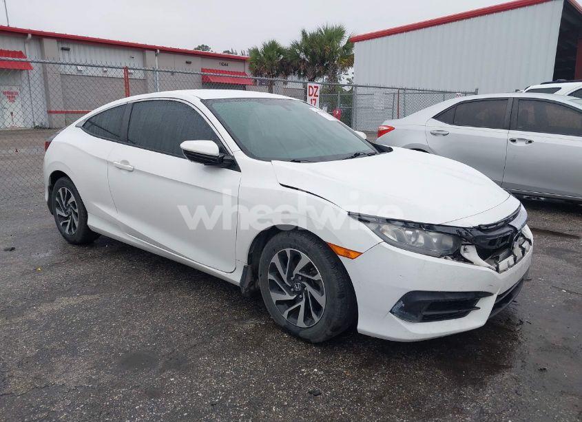 2017 Honda Civic LX (VIN 2HGFC4B5XHH303605) main photo