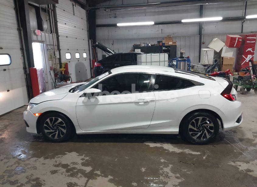 Photo 15 of 2018 Honda Civic LX (VIN 2HGFC4B5XJH302816)