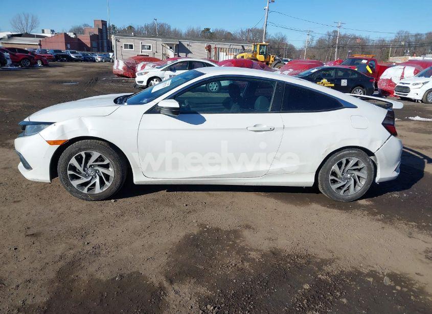 Photo 14 of 2019 Honda Civic LX (VIN 2HGFC4B65KH307464)