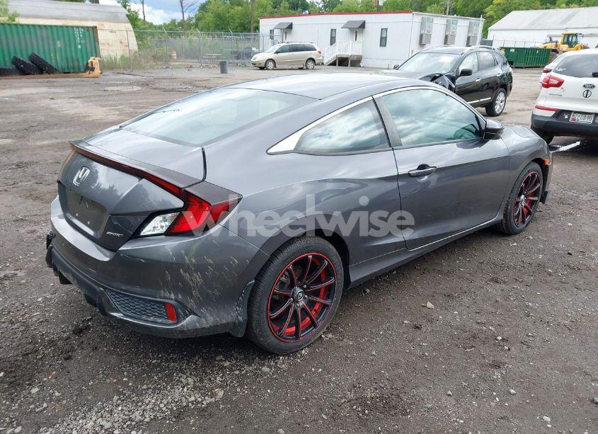 Photo 4 of 2019 Honda Civic SPORT (VIN 2HGFC4B82KH304295)