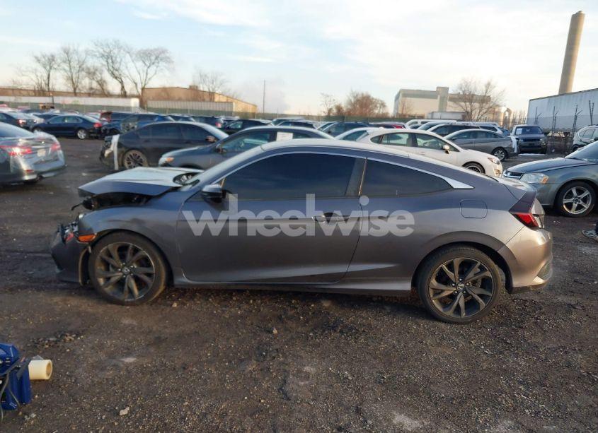 Photo 14 of 2019 Honda Civic SPORT (VIN 2HGFC4B83KH300188)