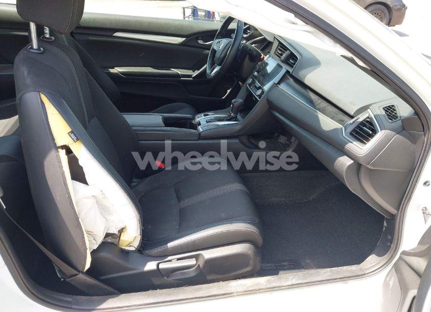 Photo 5 of 2019 Honda Civic SPORT (VIN 2HGFC4B83KH300594)