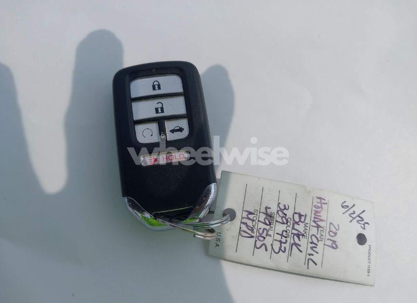 Photo 11 of 2019 Honda Civic SPORT (VIN 2HGFC4B83KH309473)