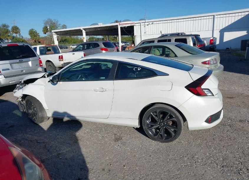 Photo 14 of 2019 Honda Civic SPORT (VIN 2HGFC4B86KH305496)