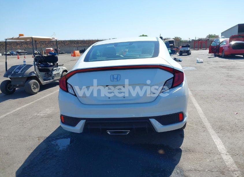 Photo 16 of 2019 Honda Civic SPORT (VIN 2HGFC4B87KH301098)