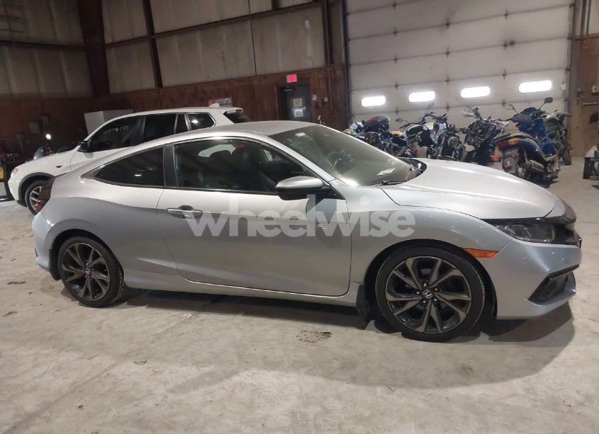 Photo 13 of 2020 Honda Civic SPORT (VIN 2HGFC4B87LH300101)