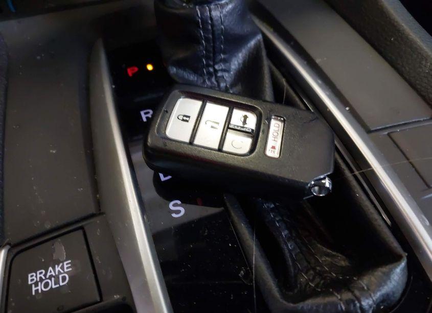 Photo 11 of 2019 Honda Civic SPORT (VIN 2HGFC4B8XKH304755)