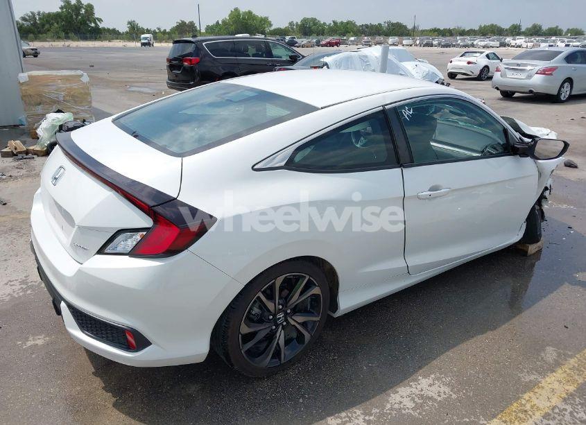 Photo 4 of 2019 Honda Civic SPORT (VIN 2HGFC4B8XKH308272)
