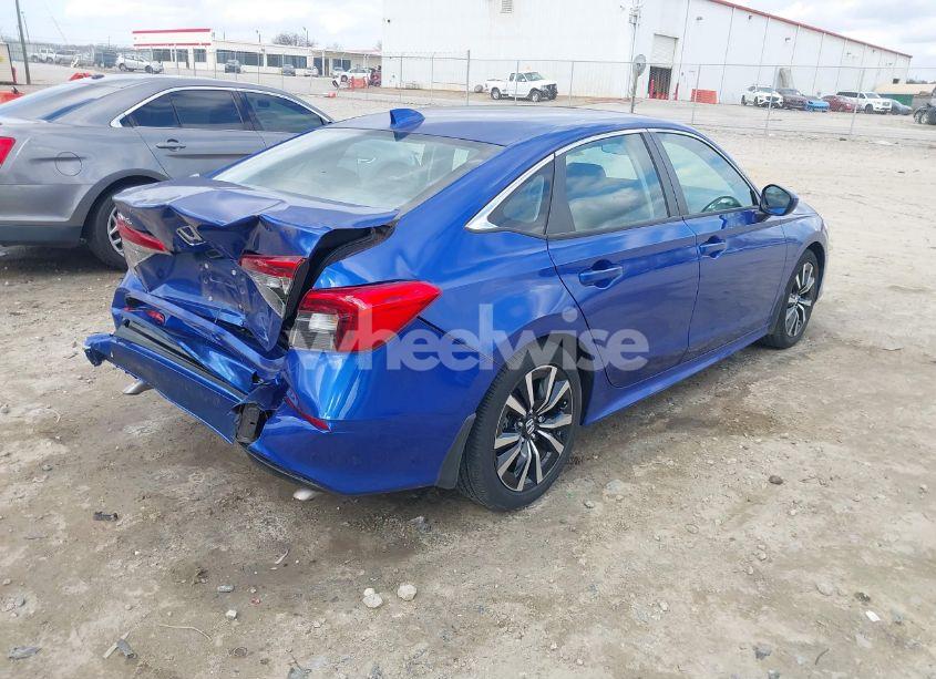 Photo 4 of 2022 Honda Civic EX (VIN 2HGFE1F70NH323524)