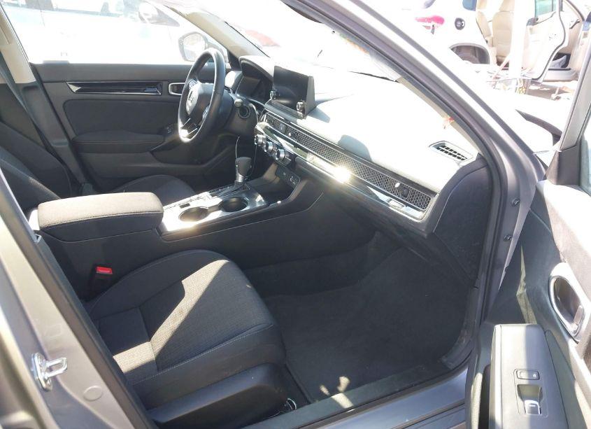 Photo 5 of 2024 Honda Civic EX (VIN 2HGFE1F70RH326476)