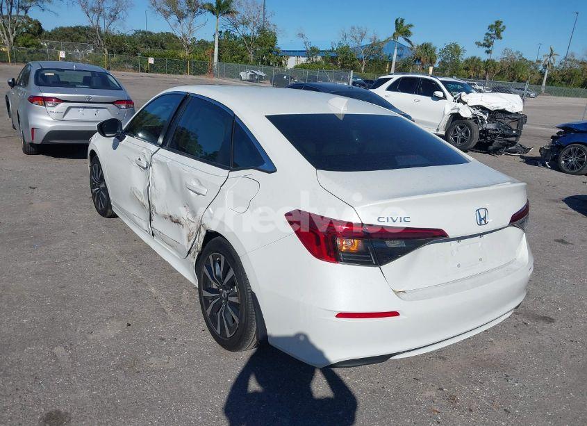 Photo 3 of 2024 Honda Civic EX (VIN 2HGFE1F70RH326686)