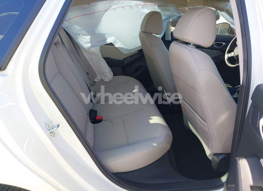 Photo 8 of 2024 Honda Civic EX (VIN 2HGFE1F70RH326686)