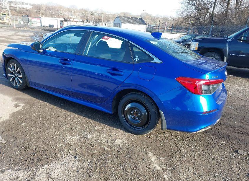 Photo 3 of 2022 Honda Civic EX (VIN 2HGFE1F71NH317022)