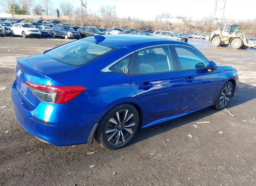 Photo 4 of 2022 Honda Civic EX (VIN 2HGFE1F71NH317022)
